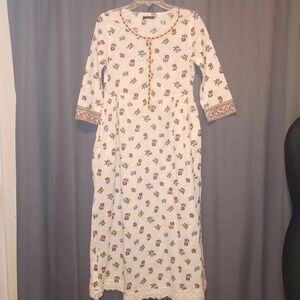 Melange Indian Culture Floral Embroidered Maxi Dress Bohemian White